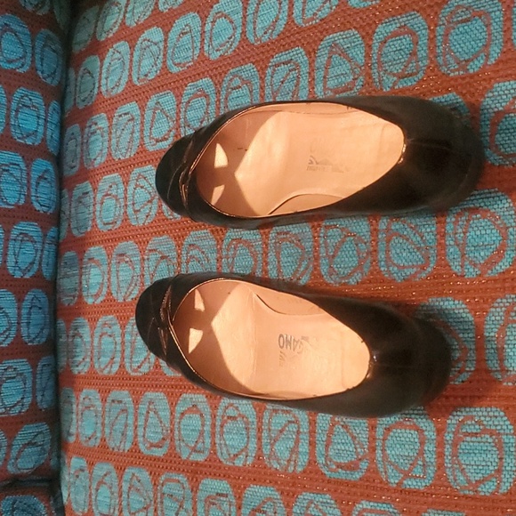 FERRAGAMO LOAFERS SIZE 7.5 - Picture 8 of 16